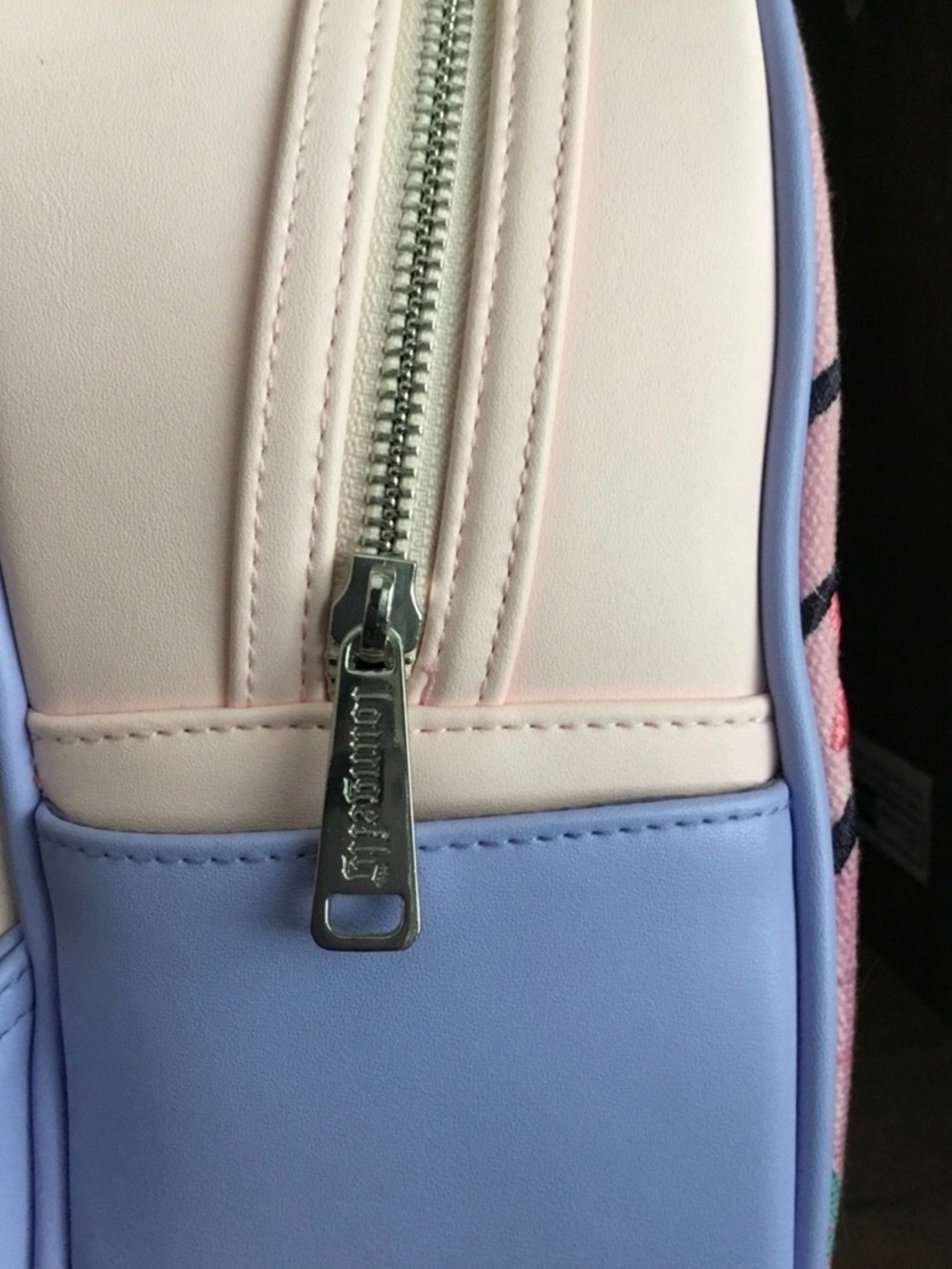 Loungefly Mulan Mini Backpack - Picture 2 of 6
